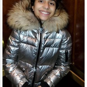 Super Trendy girls SAM winter coat! Work only a few times :)